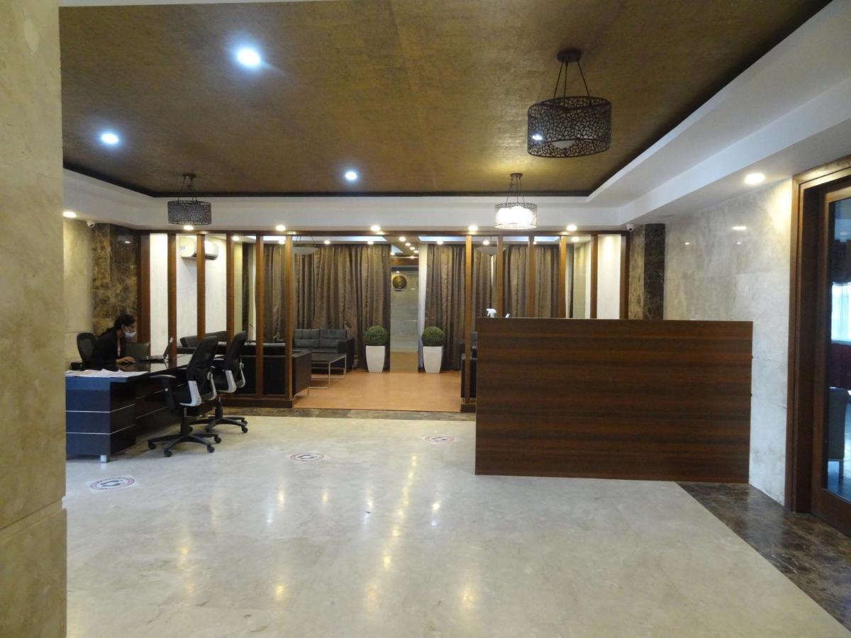 Hide Away Suites Νόιντα Εξωτερικό φωτογραφία